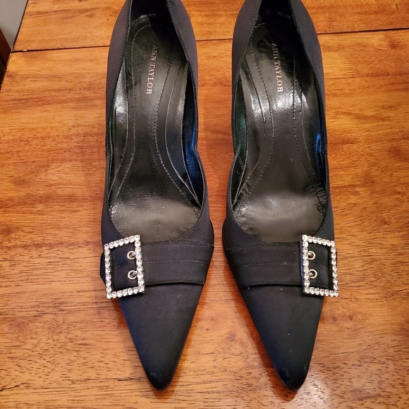 Shoes - Picture 2 of 4